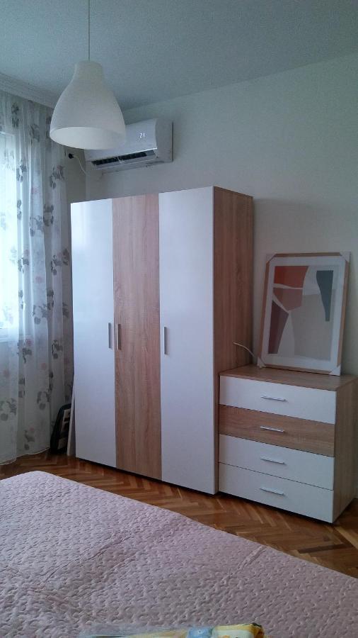 Dima Apartment Veliko Tărnovo Esterno foto