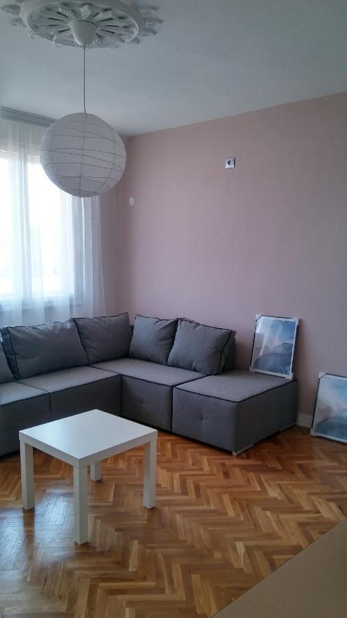Dima Apartment Veliko Tărnovo Esterno foto